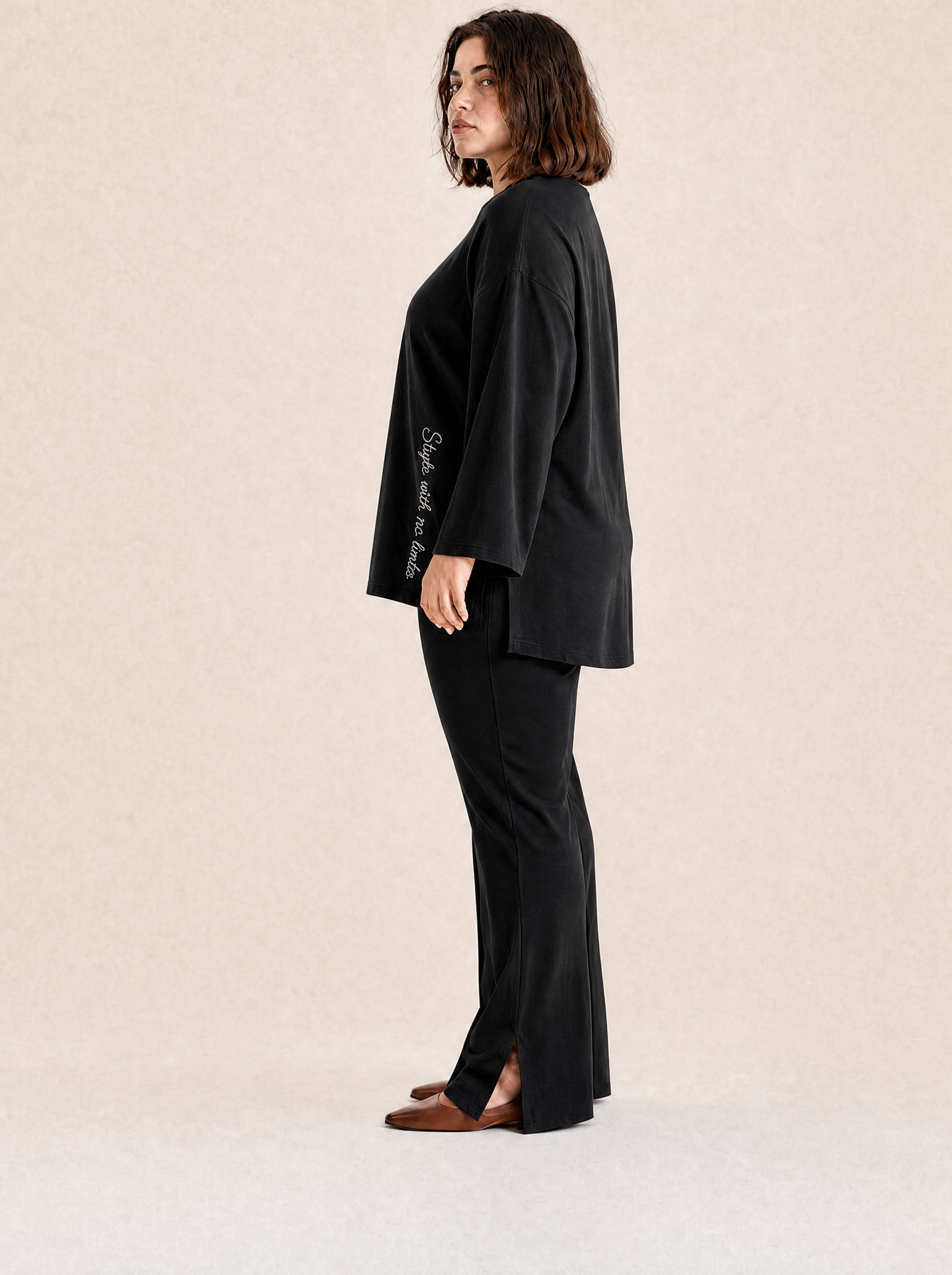 BLACK OVERSIZED SHIRT